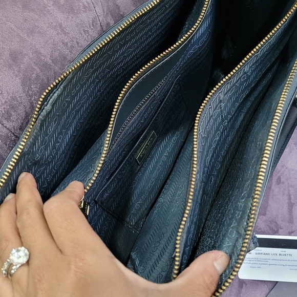 PRADA Saffiano Lux Bluette 2011 - Picture 2 of 10